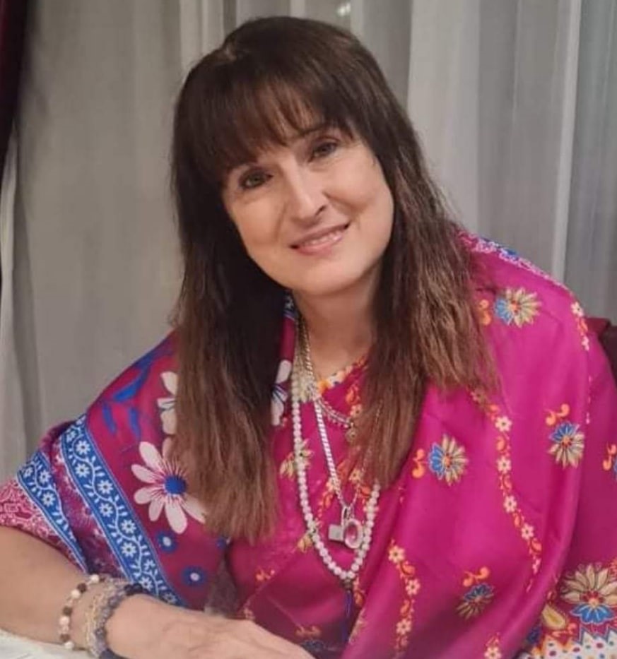 mariana vicheva-min